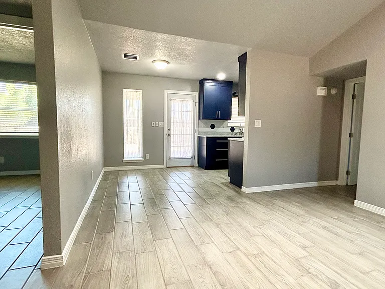 11805 Scott Simpson Dr — Photo 4