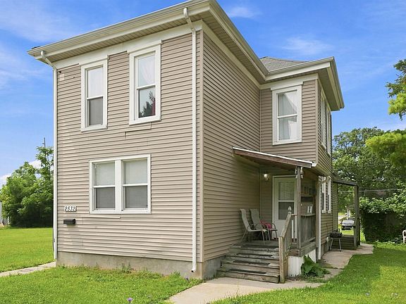 2nd image of 2532 S Hanna St