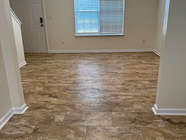 102 Winding Canyon Dr — Photo 4