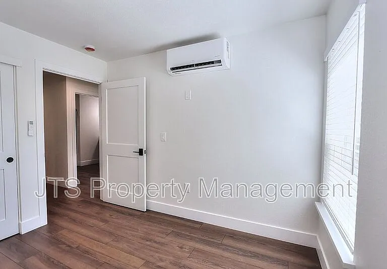4712 65th St — Photo 26