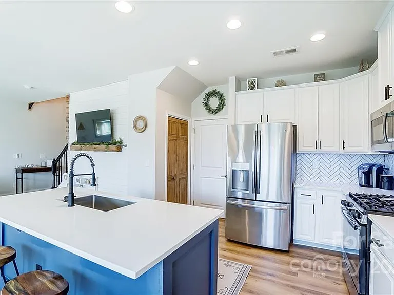3606 Dolly Madison Rd — Photo 10