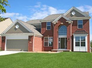 48710 Freestone Dr, Northville, MI 48168