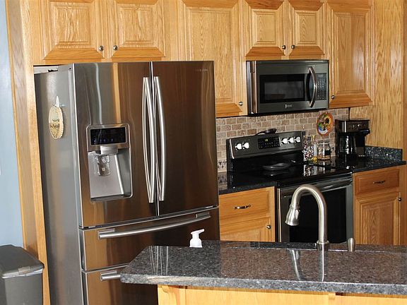 4th image of 122 Southwind Dr