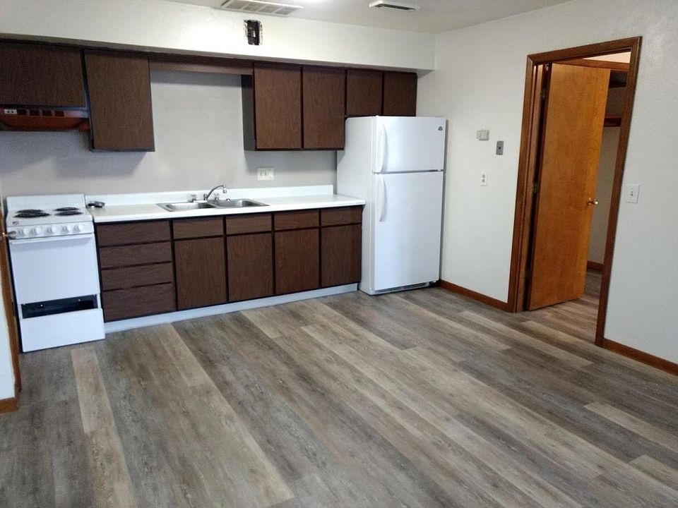 2nd image of 117 Southview Dr APT B