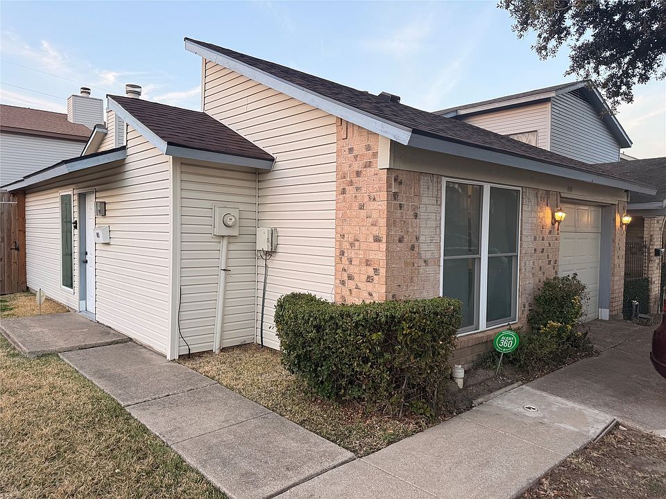 1st image of 401 San Maria Dr