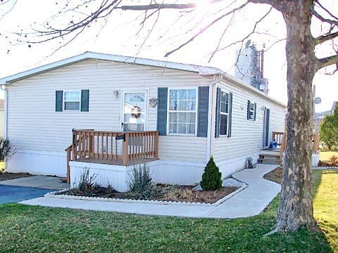 1st image of 158 Bentwood Cir
