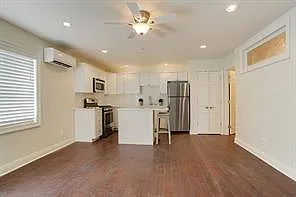 7927 Spruce St #B — Photo 2
