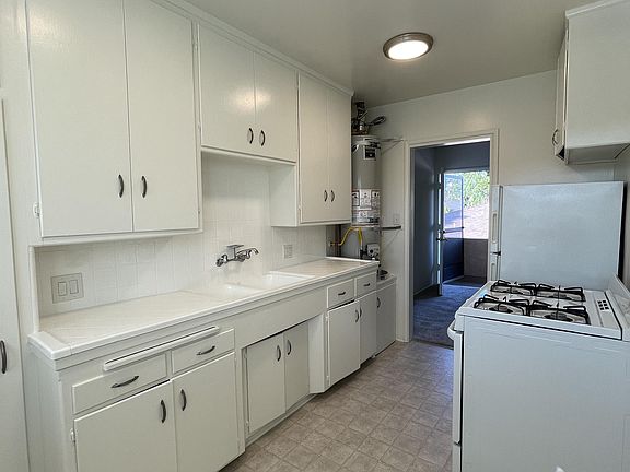 3rd image of 151 N Beachwood Dr #11213705