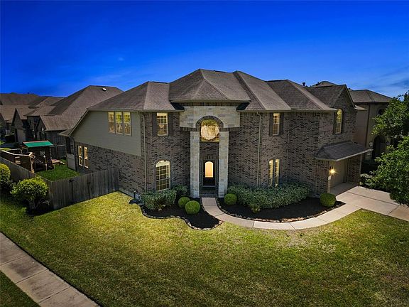 3rd image of 4629 Serrano Drive