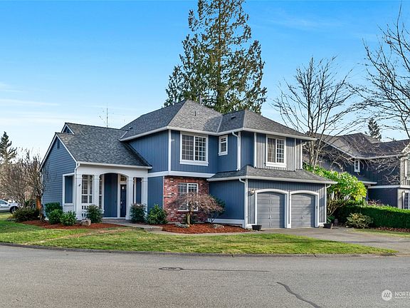 3rd image of 410 SE 9th Street