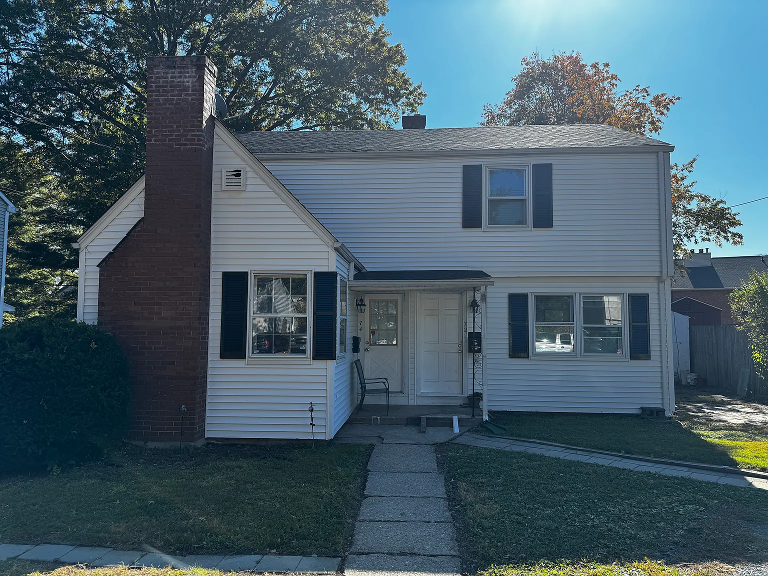 2 bed, 850 sqft, $2,200 — Photo 1