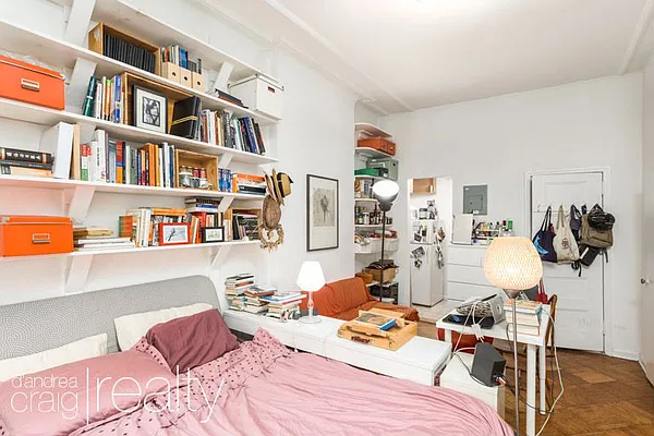 Rented by D'Andrea Craig Realty | media 10