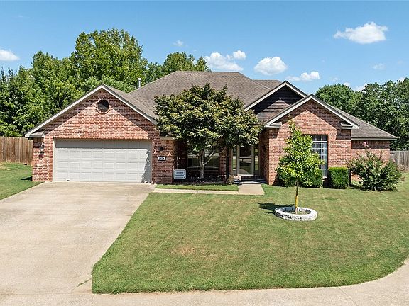 2nd image of 2424 N Sarah Jane Ln