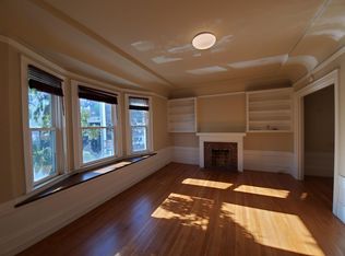 3520 18th St, San Francisco, CA 94110