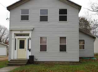 301 N Spring St, Franklin Grove, IL 61031