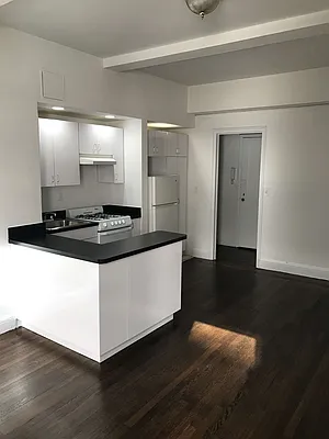 Rented by Solil Management | media 2