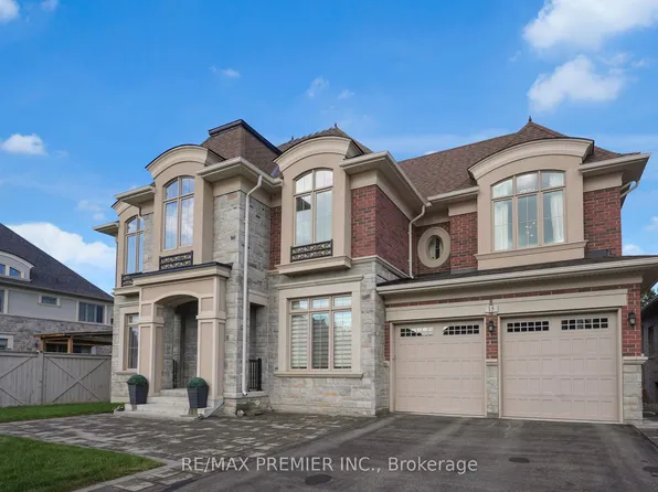 15 Peter Glass Rd, King, ON L7B 0M7