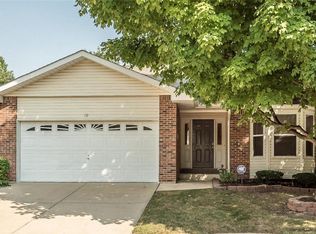 10 Bardstown Ct, Saint Charles, MO 63303