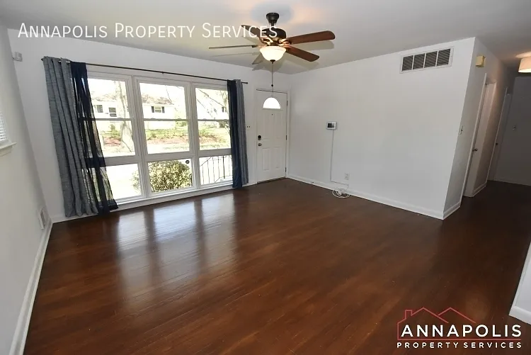 757 Warren Dr — Photo 4