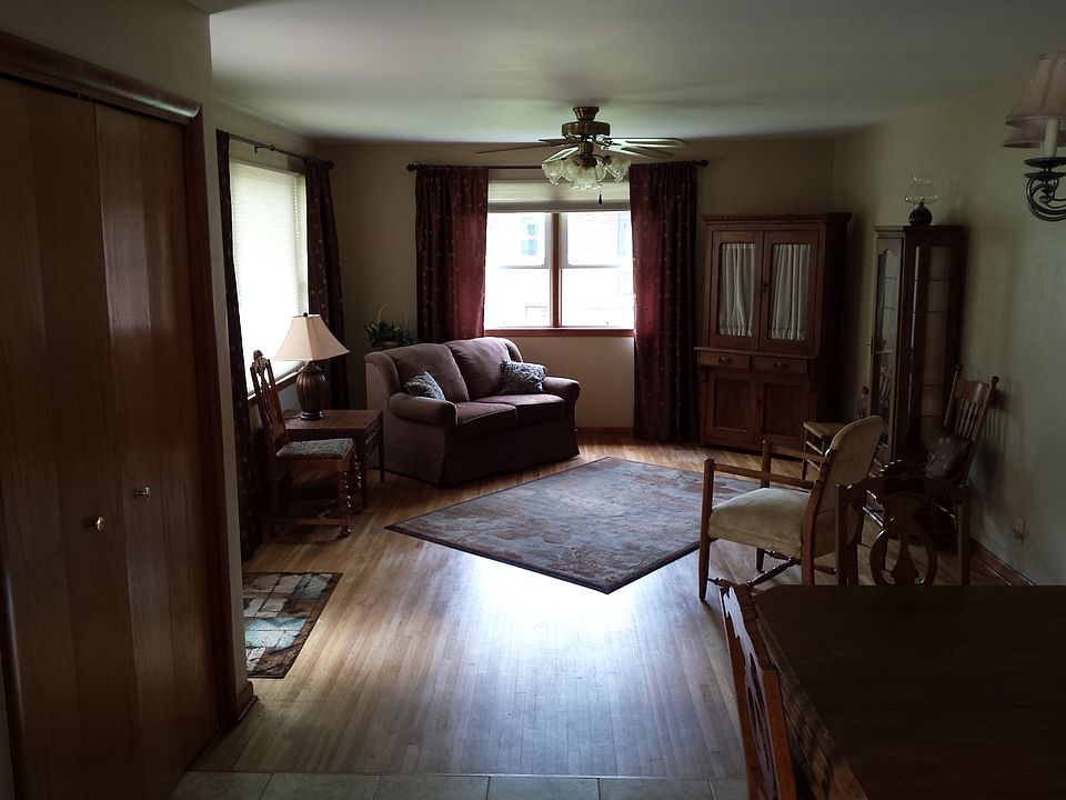 1st image of 1345 Knight St