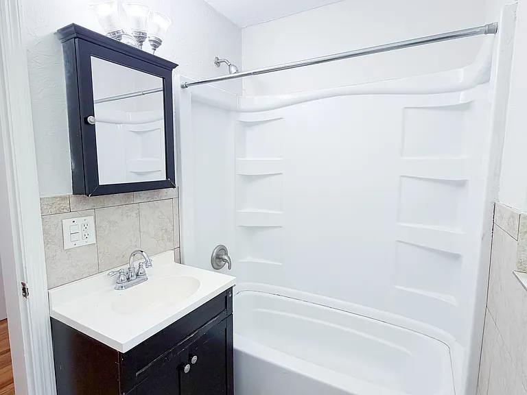1666 Mayhew St — Photo 29