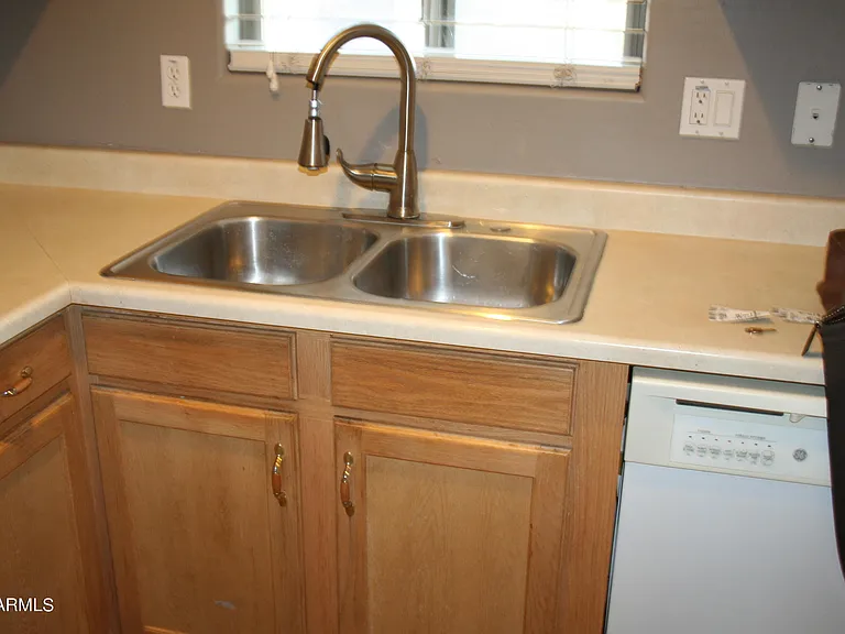 11207 W Hopi St — Photo 23