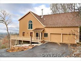 3rd image of 25 Honey Locust Dr