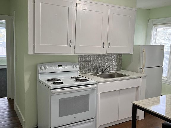 2nd image of 18 E Pearl St #5