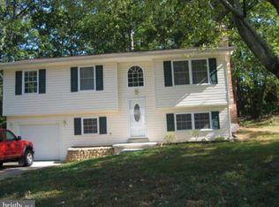 16121 Indus Dr, Woodbridge, VA 22191