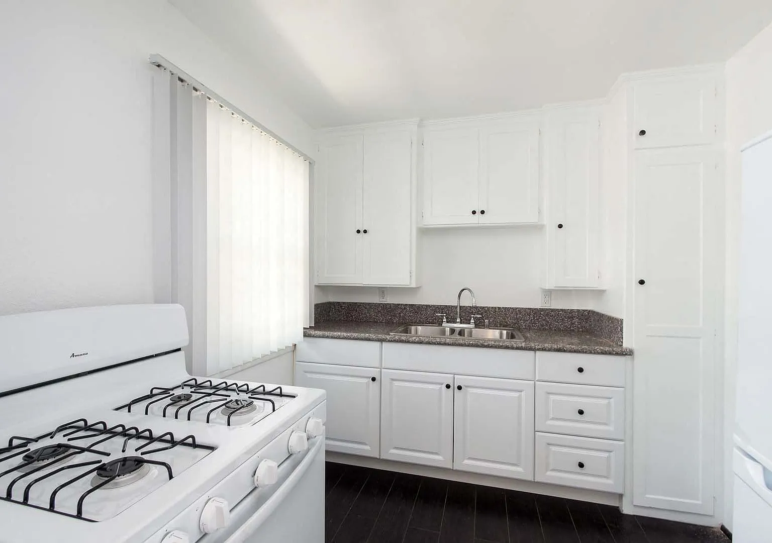 455 Magnolia — Photo 1