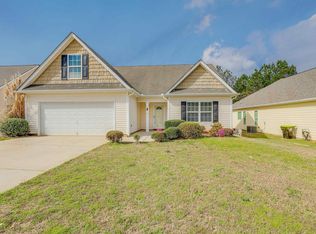 6 Hill Top Cir, Grantville, GA