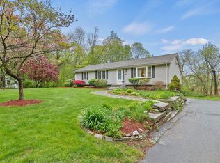42 Bigelow Rd, Southborough, MA 01772