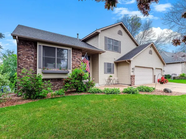 1219 15th St SE, Forest Lake, MN 55025