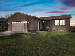 410 Crimson Dr NE, Cedar Rapids, IA 52402