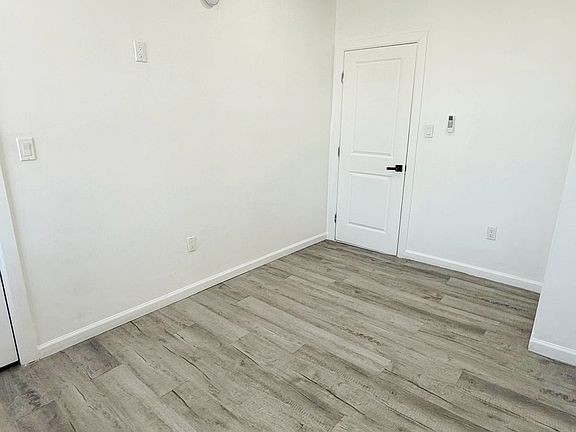 5th image of 221 Summit Ave APT 3