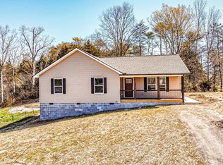 245 Sandy Hill Rd, La Follette, TN 37766