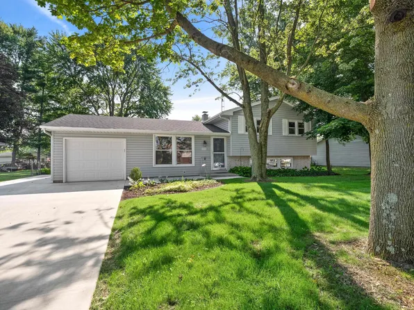 1635 Green Rd, New Haven, IN 46774