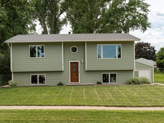 3714 8th St NW, Rochester, MN 55901