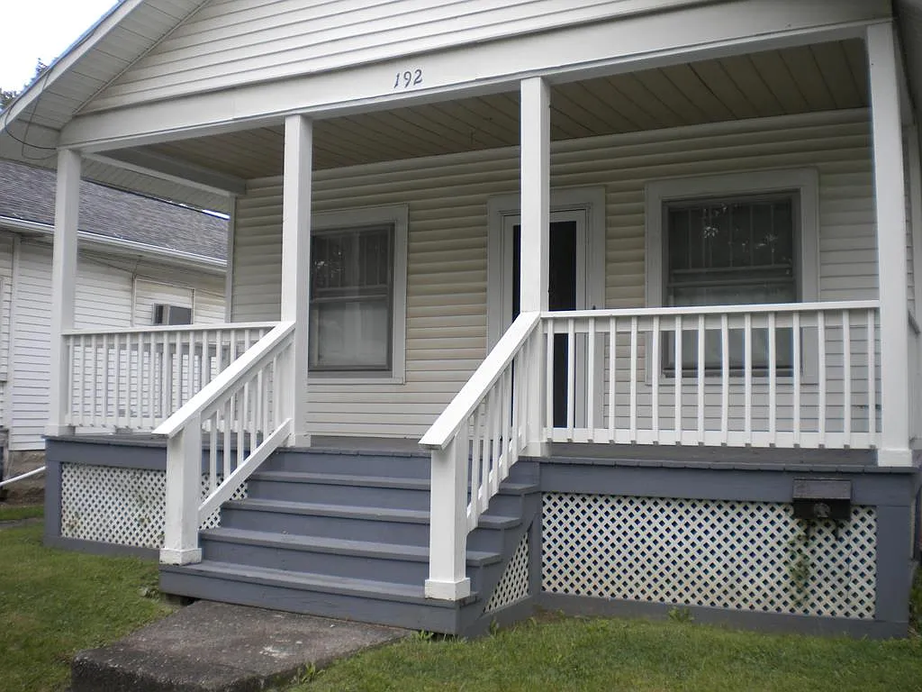 192 Barnhart St photo 1