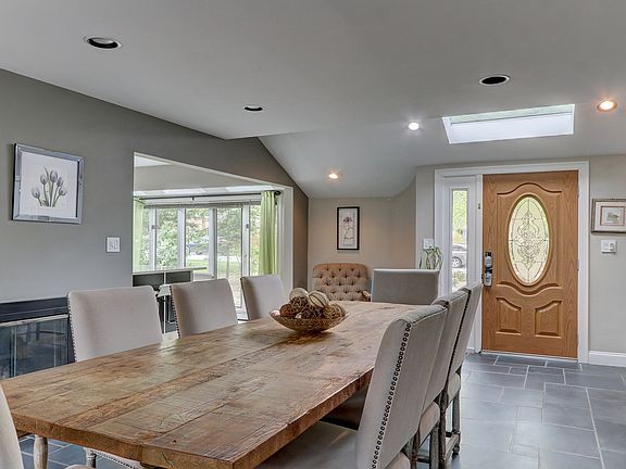 3rd image of 76 Dogleg Ln