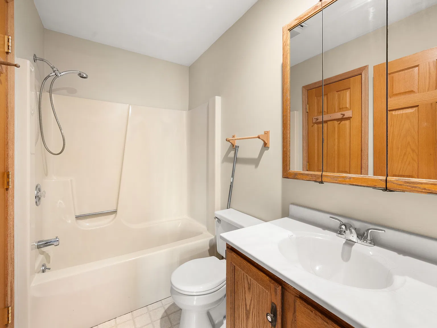 1833 Kerrybrook Ct - MZN - 1 — Photo 3