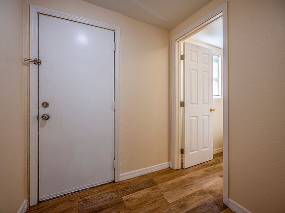 4th image of 8340 Roosevelt St #B