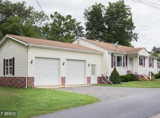 9 S Altamont Ave, Thurmont, MD 21788