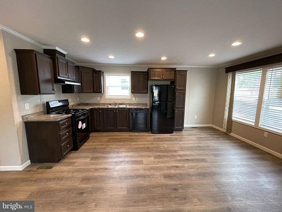 4th image of 1 Victory Ave #73
