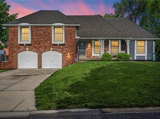 10218 Barton St, Overland Park, KS 66214