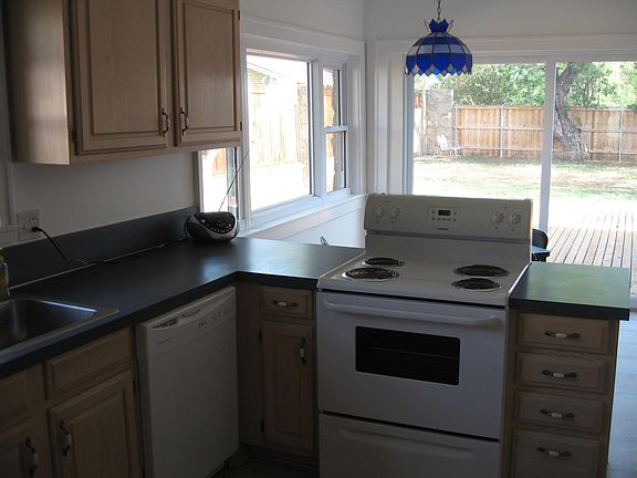 4th image of 1526 N 19th St