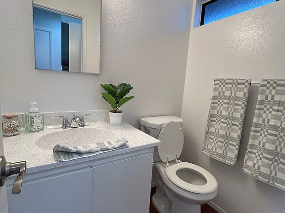 3rd image of 9565 Genesee Ave #2
