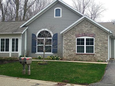 3061 Riverview Ln, Benton Harbor, MI, 49022