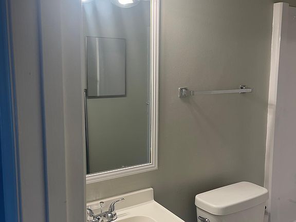 4th image of 1139 Glendale Dr