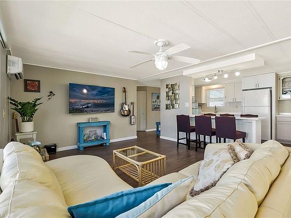 3rd image of 11351 Bougainvillea LN